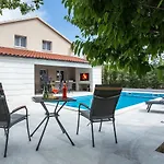 Villa Fig