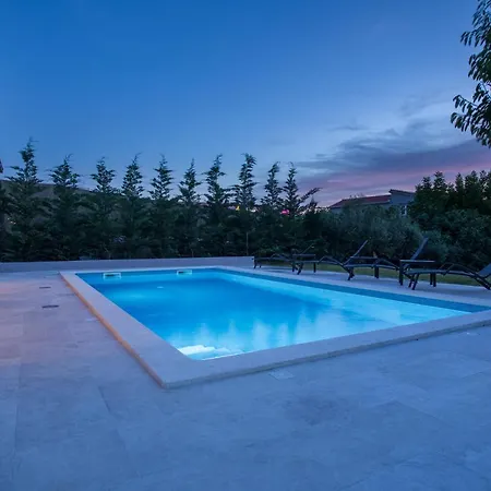 Fig Villa *
